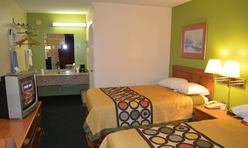 Hotel Super 8 By Wyndham Tifton Zewnętrze zdjęcie