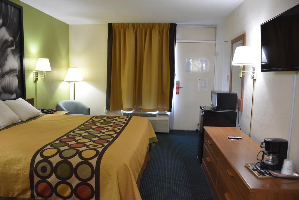 Hotel Super 8 By Wyndham Tifton Zewnętrze zdjęcie