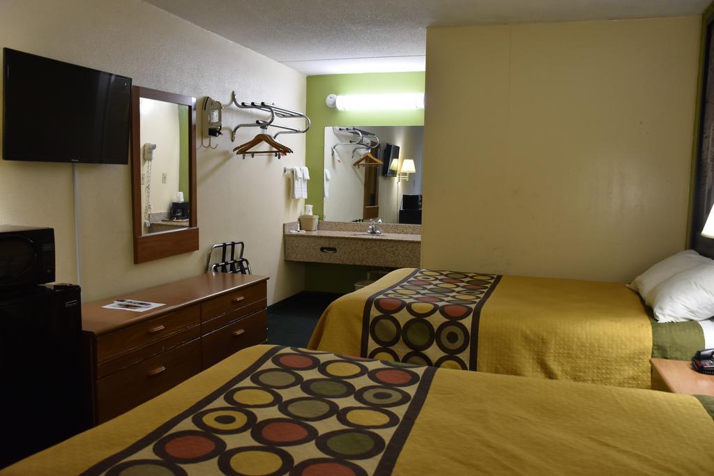 Hotel Super 8 By Wyndham Tifton Zewnętrze zdjęcie